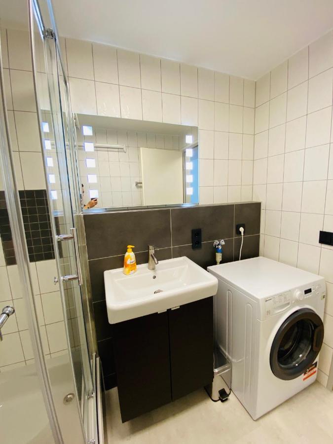 Outletcity Apartment Ferienwohnung Metzingen Metzingen  Eksteriør billede