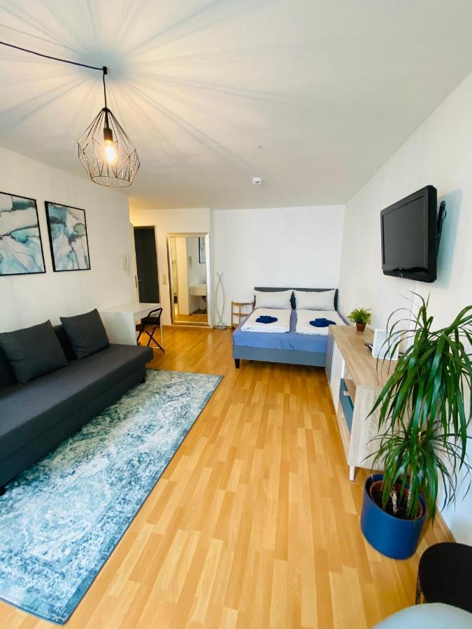 Outletcity Apartment Ferienwohnung Metzingen Metzingen  Eksteriør billede