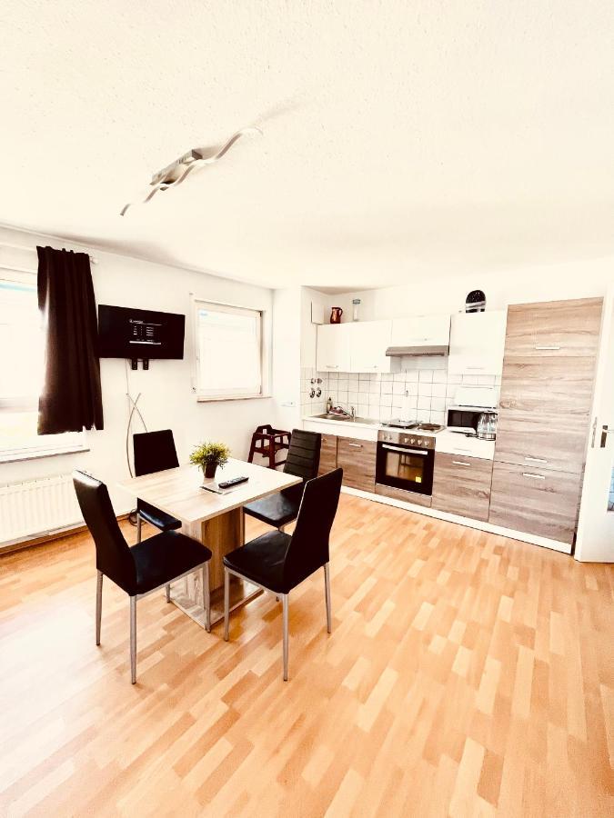 Outletcity Apartment Ferienwohnung Metzingen Metzingen  Eksteriør billede