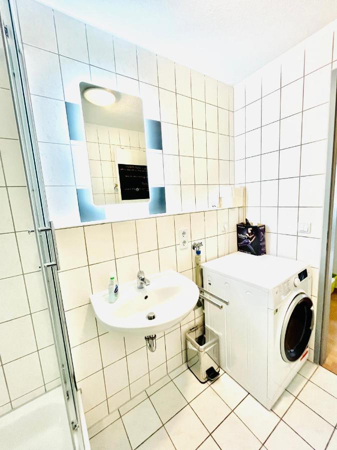 Outletcity Apartment Ferienwohnung Metzingen Metzingen  Eksteriør billede