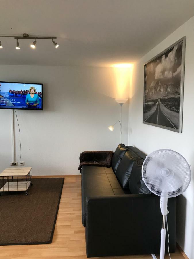 Outletcity Apartment Ferienwohnung Metzingen Metzingen  Eksteriør billede